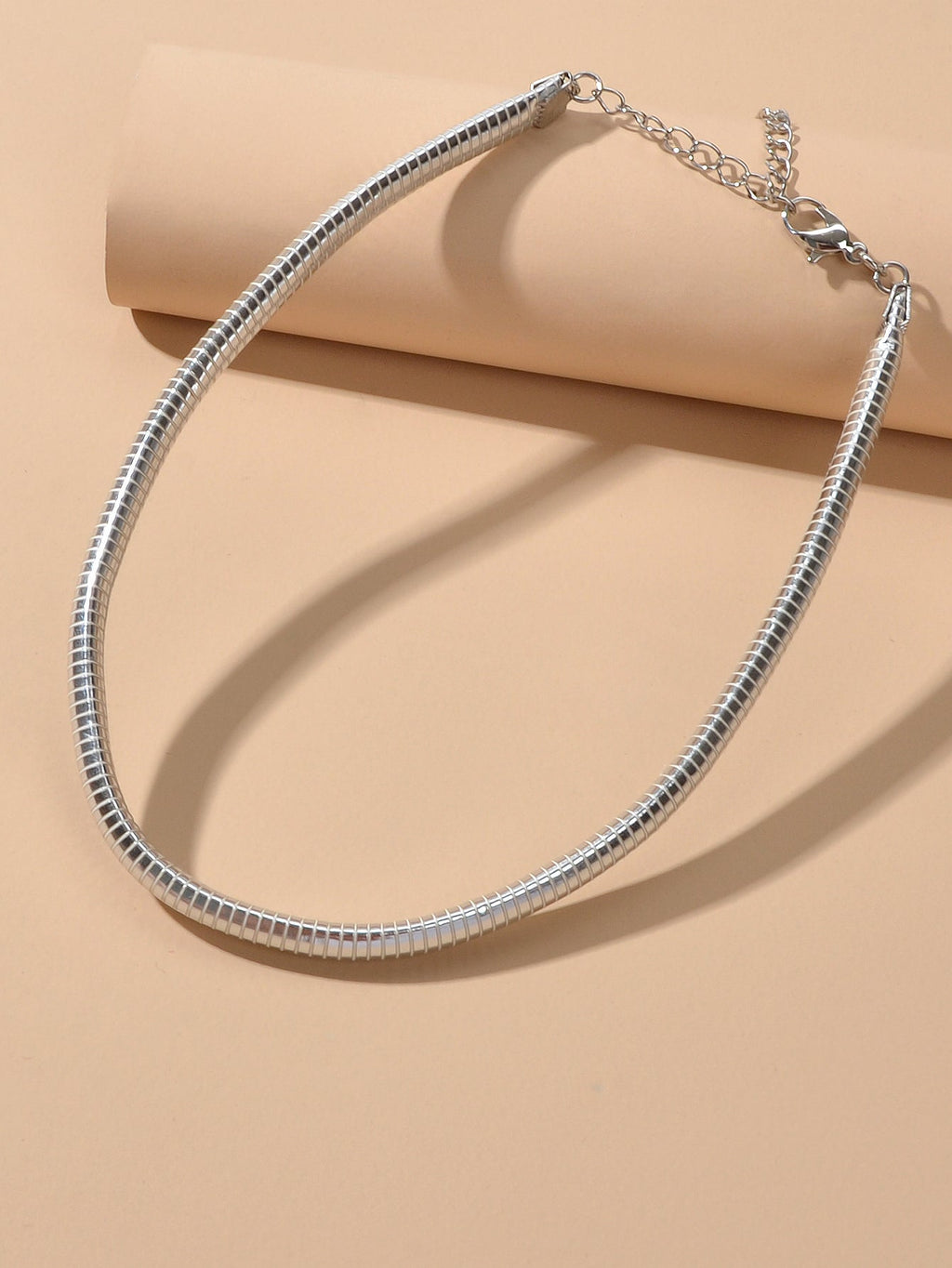 Colar Serena Vellery — Choker Prateada de Luxo Minimalista-2
